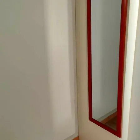 아파트 Home, Marina C